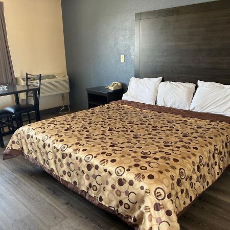 Economy Inn Fresno Dış mekan fotoğraf