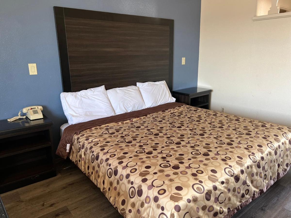 Economy Inn Fresno Dış mekan fotoğraf