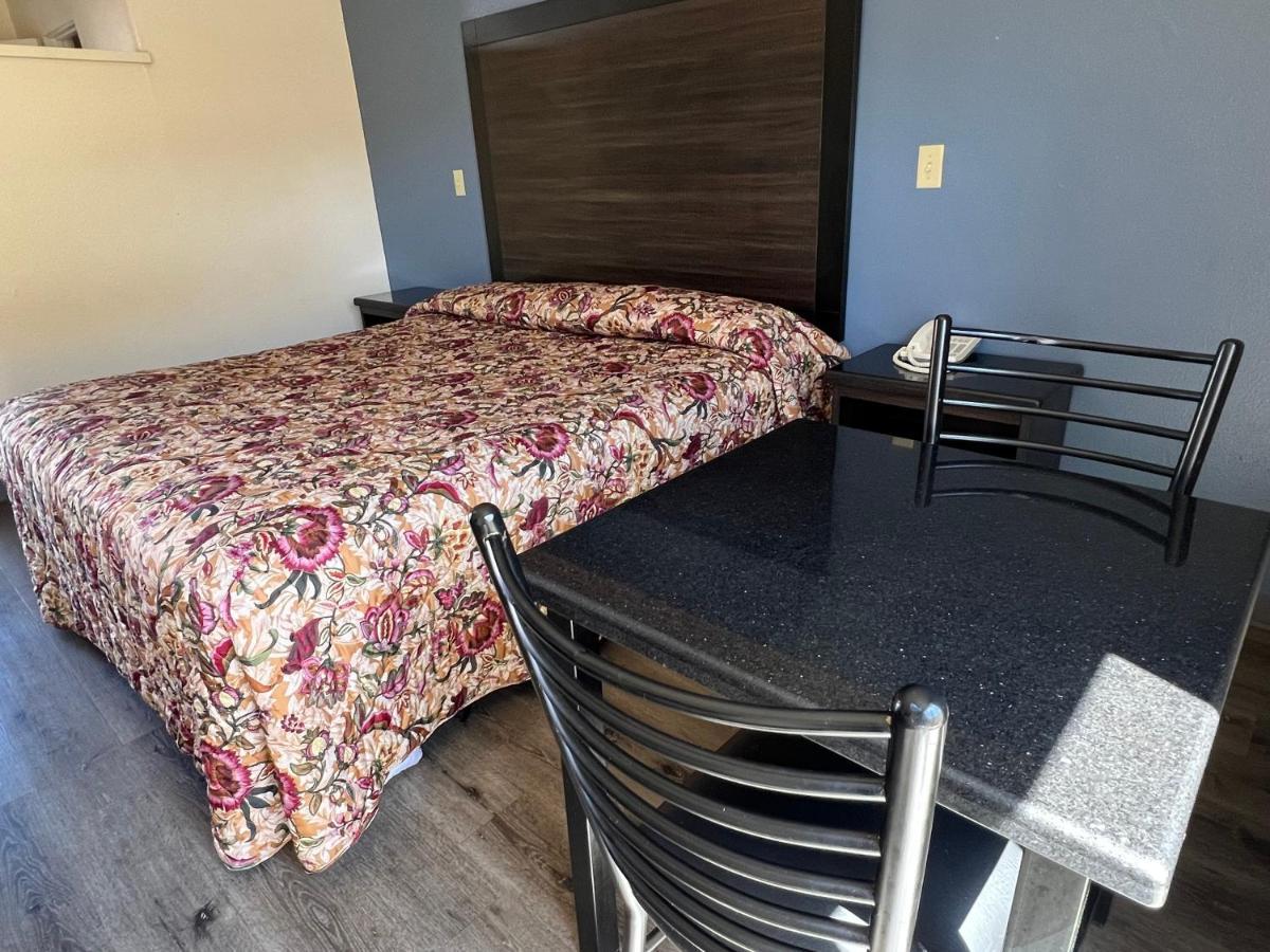 Economy Inn Fresno Dış mekan fotoğraf