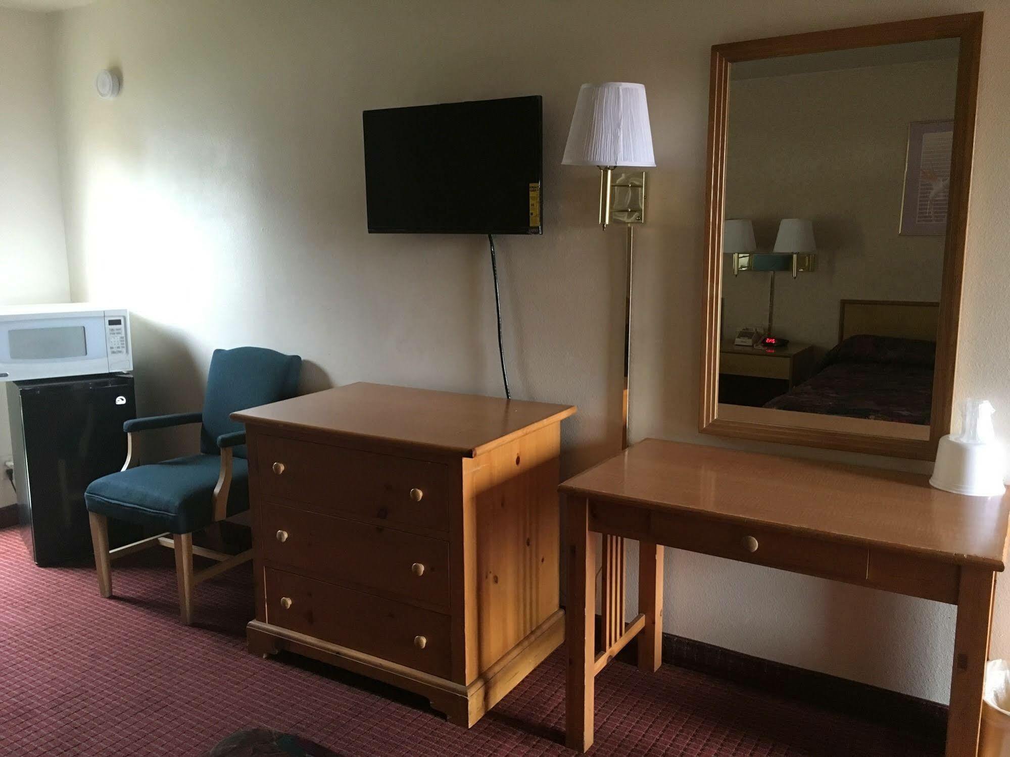 Economy Inn Fresno Dış mekan fotoğraf